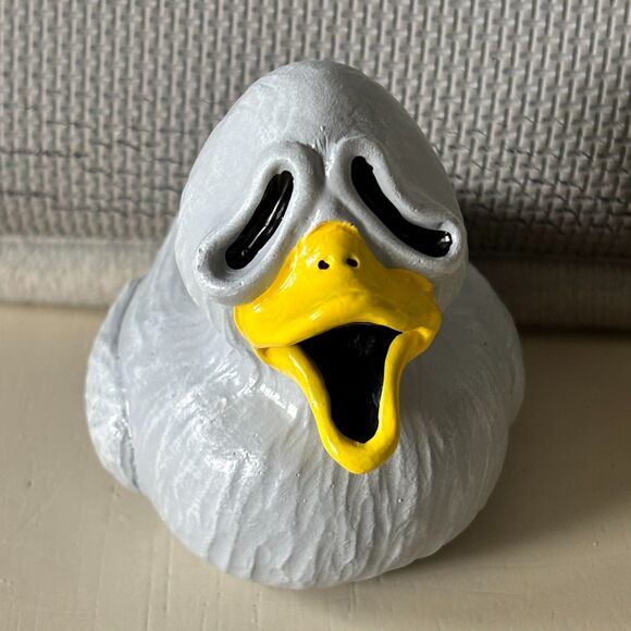 Evil Duck Desktop Resin Ornament Creative Horror Movie SCREAM Character Series - Picture 4 of 8